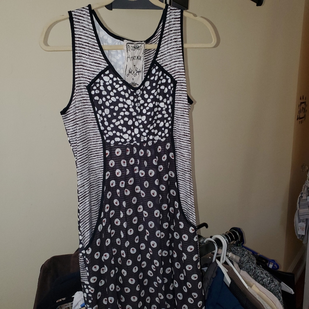 Dress - Picture 2 of 2